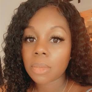 Meet your Posher, Jillian